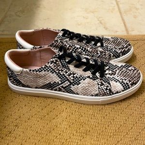 Snake skin tennis shoes